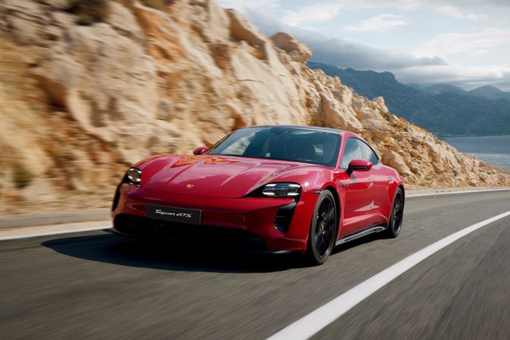 Новиот Taycan GTS. Енергија на иднината.